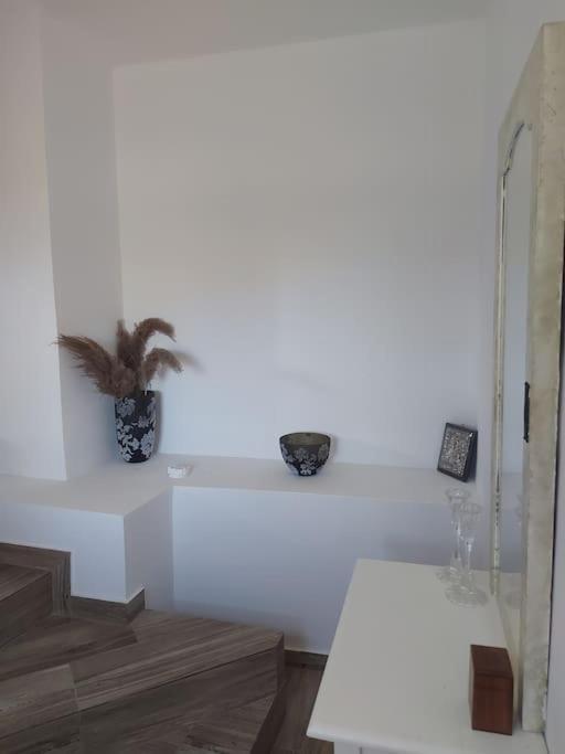 Houlia Home Διαμέρισμα Με Δωρεάν Χώρο Στάθμευσης Steniaí Екстериор снимка