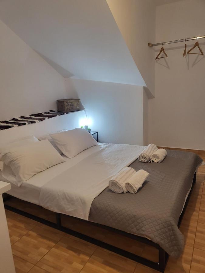 Houlia Home Διαμέρισμα Με Δωρεάν Χώρο Στάθμευσης Steniaí Екстериор снимка