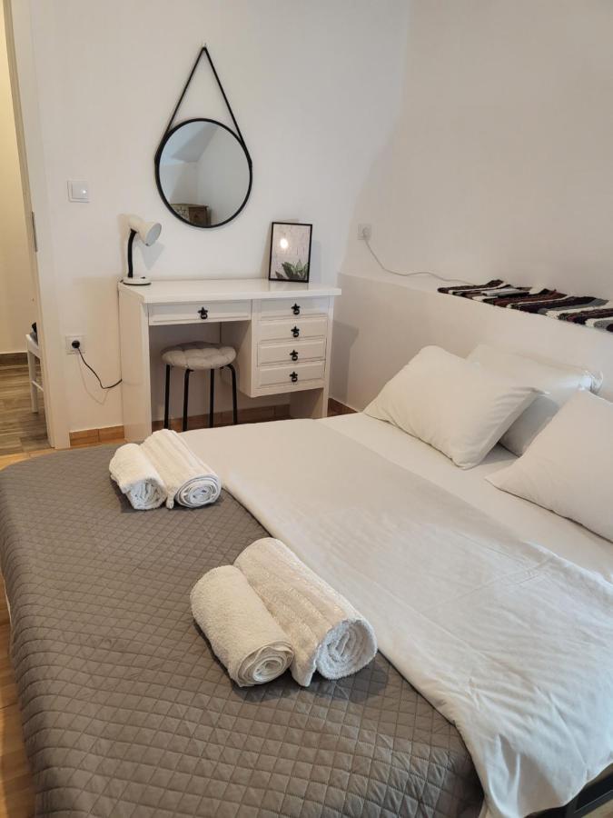 Houlia Home Διαμέρισμα Με Δωρεάν Χώρο Στάθμευσης Steniaí Екстериор снимка